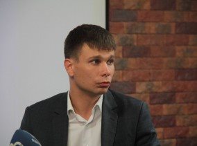 В Сумах Дмитрий Лантушенко сложил депутатские полномочия