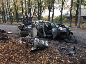 Полиция расследует смертельное ДТП в Сумах (фото, видео)