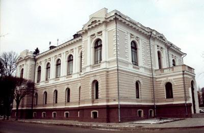 ПОРТРЕТ МУЗЕЯ на подверстку