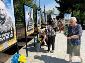 На Сумщині відкрили пам’ятні знаки загиблим землякам