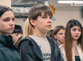 Сумським випускникам презентували можливості навчання та розвитку у рідному місті